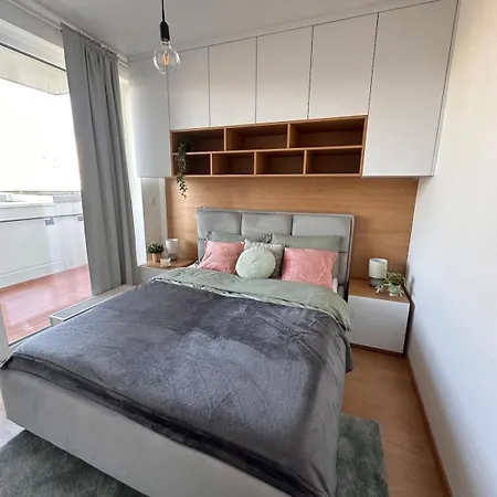 Stylish Duplex Near Old Town Waterfront Nature Apartament Bratysława